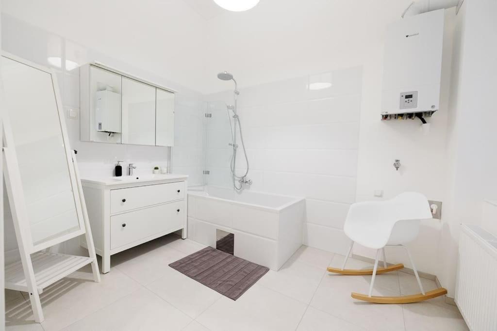 Franz 21 - Typical Viennese Apartment In The Heart Of Vienna Viena Exterior foto